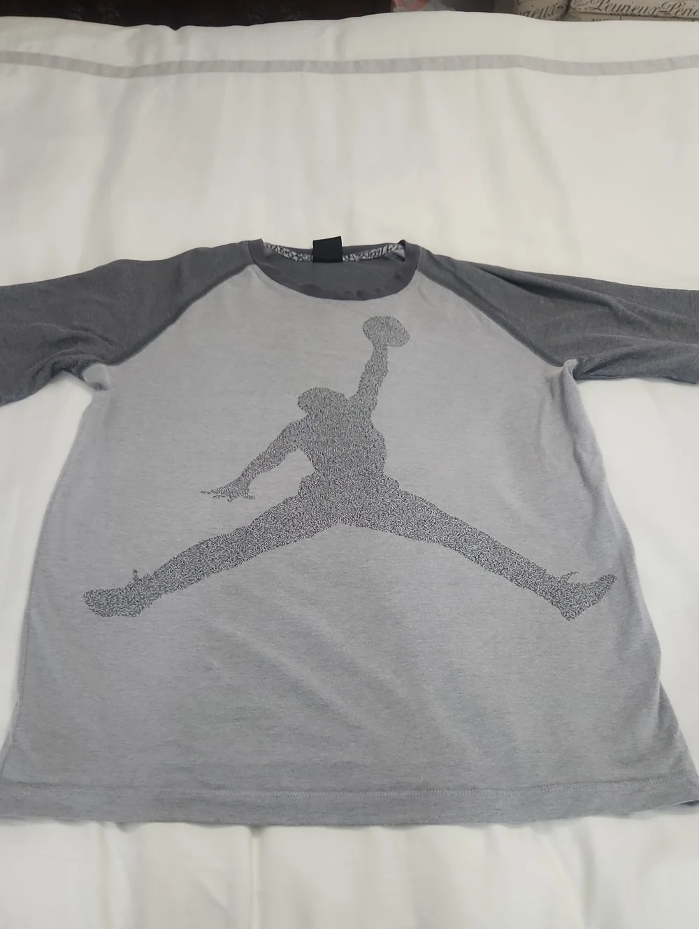 Jordan Men's Gray Raglan Jumpman Graphic Tee